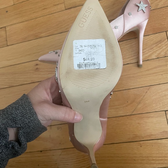 Guess LOVE Pumps - Picture 2 of 2
